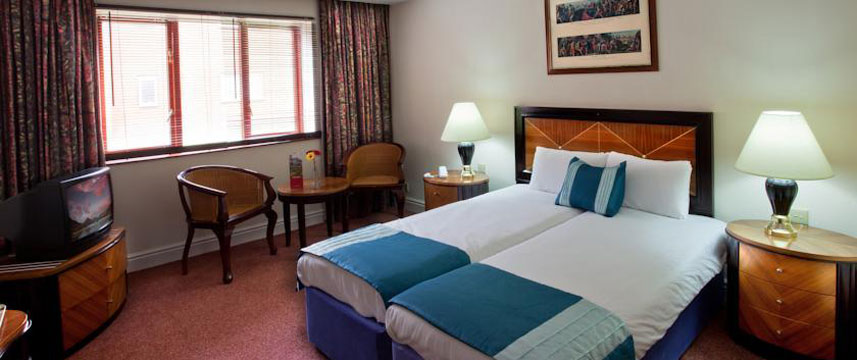 Royal Court Hotel Coventry Bedroom