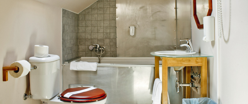 Royal Court Hotel Prague - Superior Bathroom