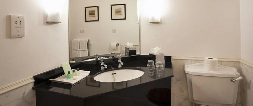 Royal Highland Hotel - Classic Bathroom