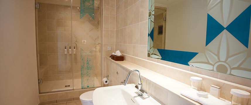 Royal Horseguards Deluxe King Bathroom