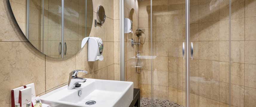 Salles Aeroport de Girona - Bathroom