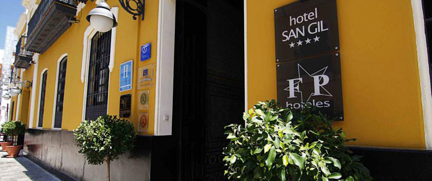 San Gil Hotel - Entrance