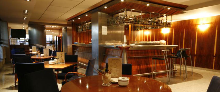 Silken Puerta Castilla - Bar Area