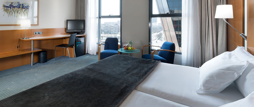 Silken Puerta Castilla - Premium Bedroom