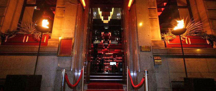 Sir Thomas Entrance Night