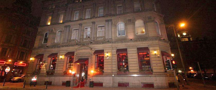 Sir Thomas Exterior Night