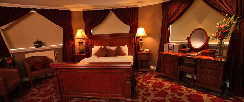 Sir Thomas Luxury Suite