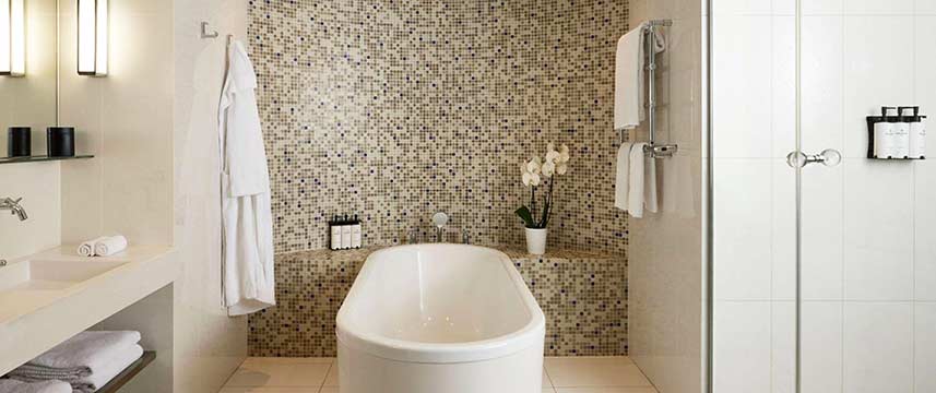 Sofitel Arc de Triomphe Suite Bathroom