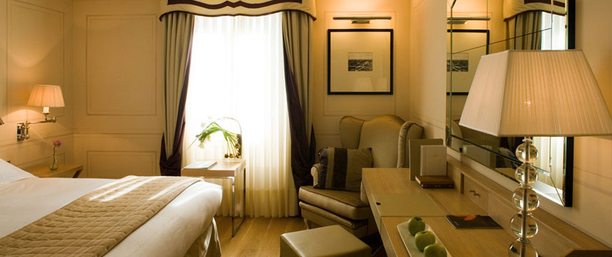 Starhotels Castille Paris - Deluxe Room