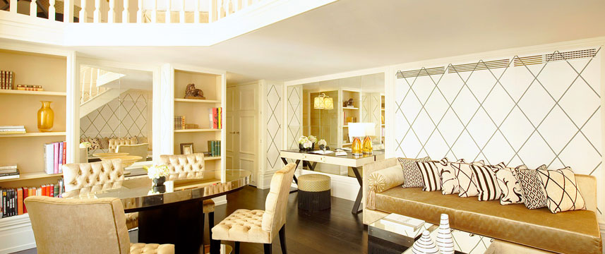 Starhotels Castille Paris - Duplex Suite Living Area