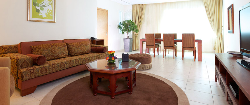 Tamani Hotel Marina - Lounge Area
