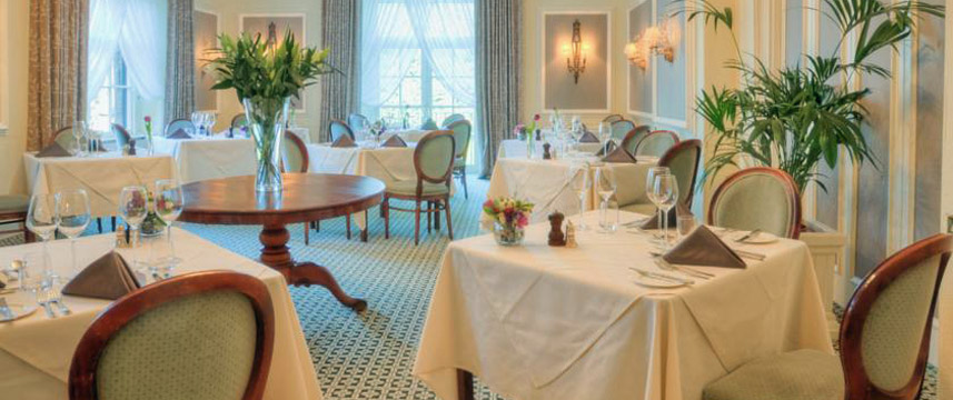 The Arundell Arms - Restaurant Tables