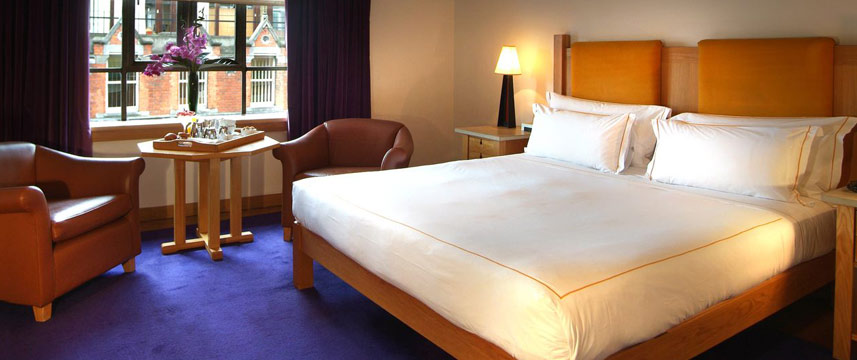 The Clarence - Deluxe