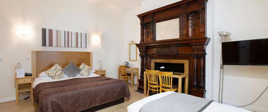 The Cleveland - Executive Deluxe Studio