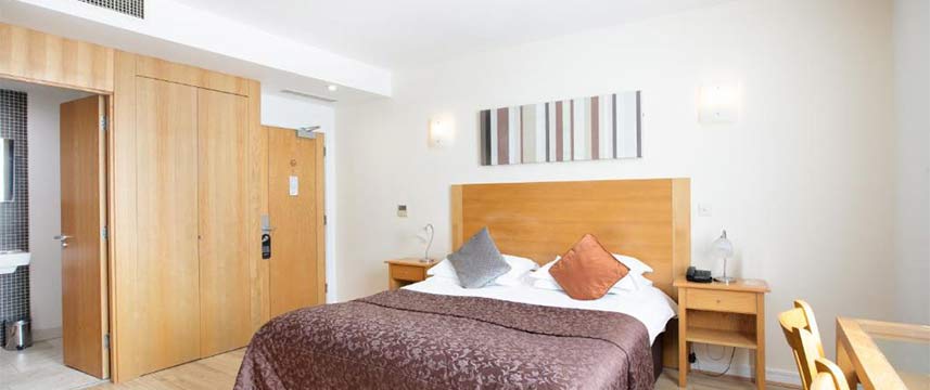 The Cleveland - Studio Suite