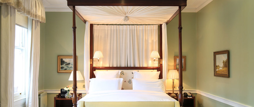 The Cranley Hotel - Four Poster Bed