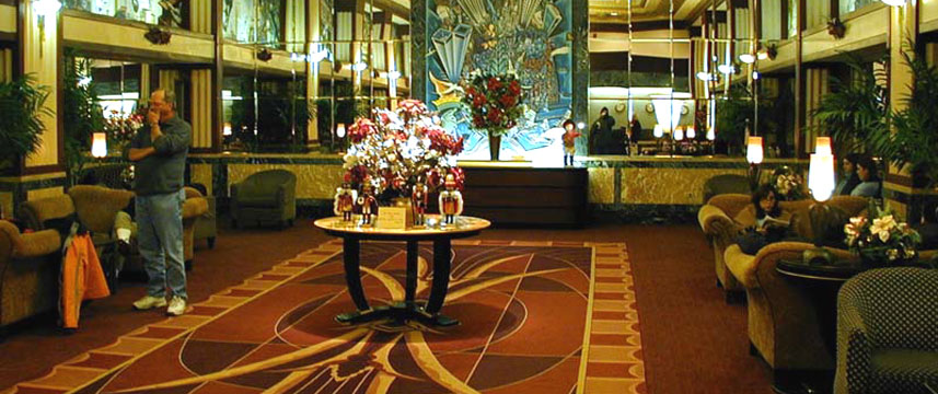 The Edison Hotel - Lobby