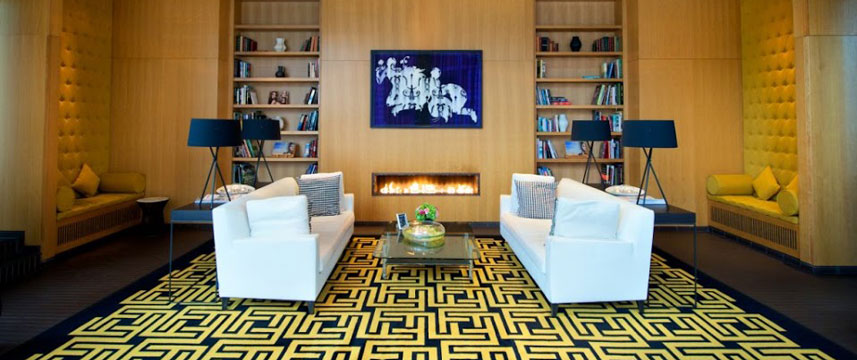 The Fitzwilliam Hotel Belfast - Fireplace