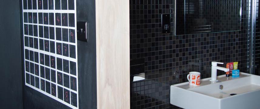 The Grassmarket Hotel - Bathroom