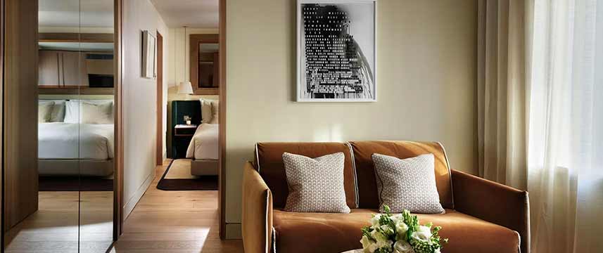 The Hari London Hari King Suite