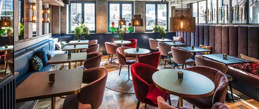 The Highlander Hotel - Bar Lounge