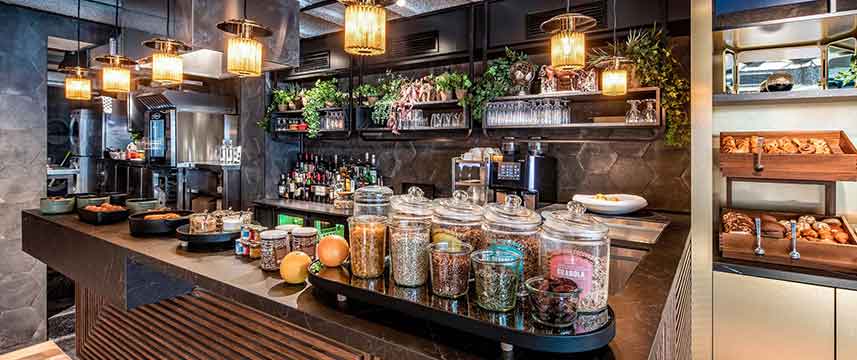 The Highlander Hotel - Breakfast Buffet