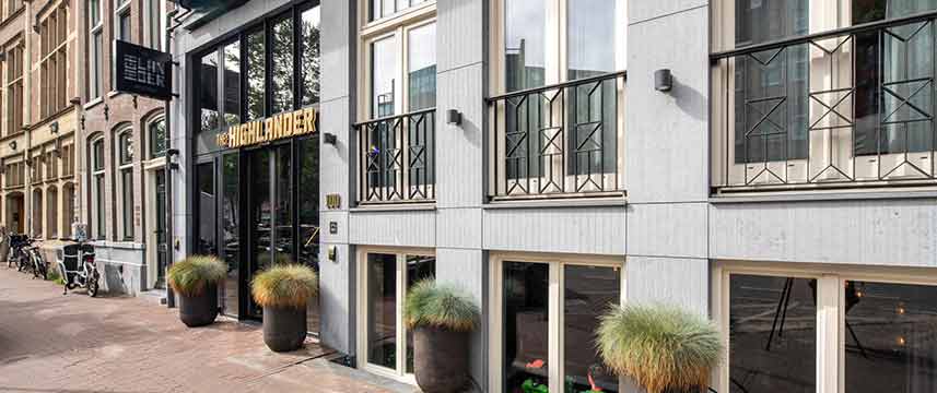 The Highlander Hotel - Entrance