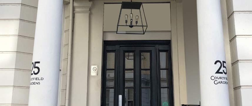 The Nadler Kensington - Entrance