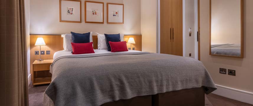 The Nadler Kensington - King Room