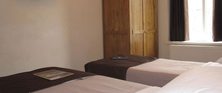 The Old Mill Hotel - Twin Bed Room