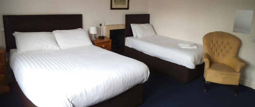 The Parade Park and Lambrettas Bar - Triple Bed Room