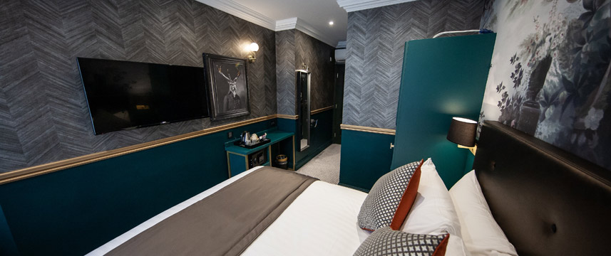 The Portico Hotel Deluxe Double Bedded Room