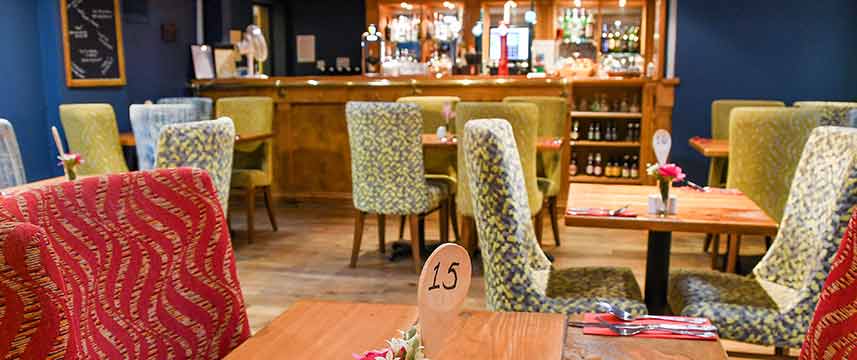 The Queens Hotel - Restaurant Bar