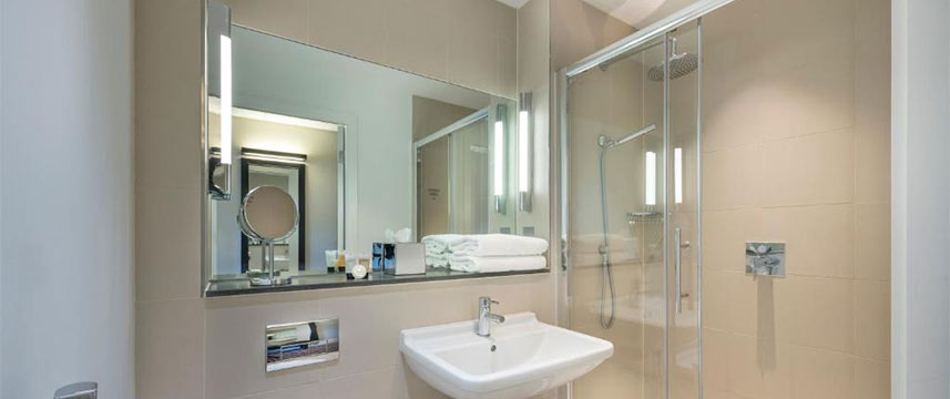 The Resident Kensington - Bathroom