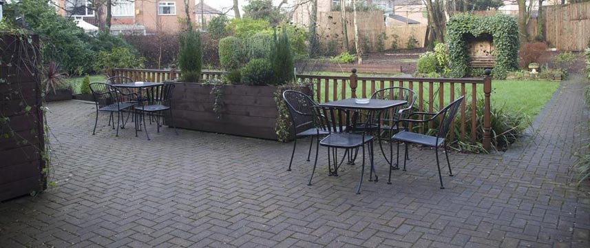 The Victoria Hotel Manchester - Garden