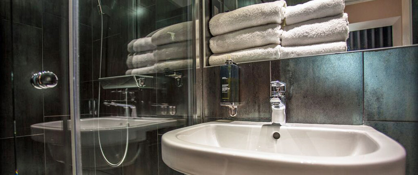 The W14 Kensington - Bathroom