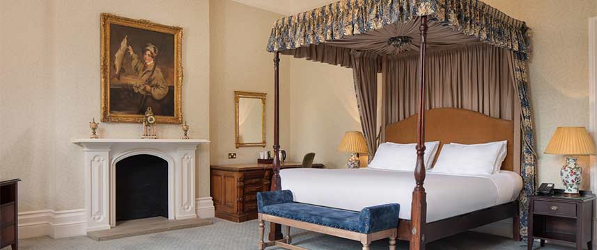 The Welcombe Hotel Four Poster Bed