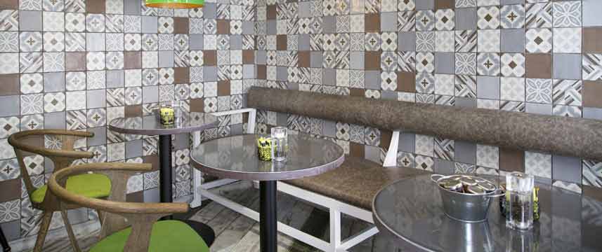 The Z Hotel Piccadilly - Seating Area