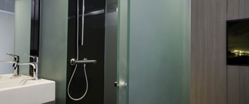 The Z Hotel Soho - Bathroom