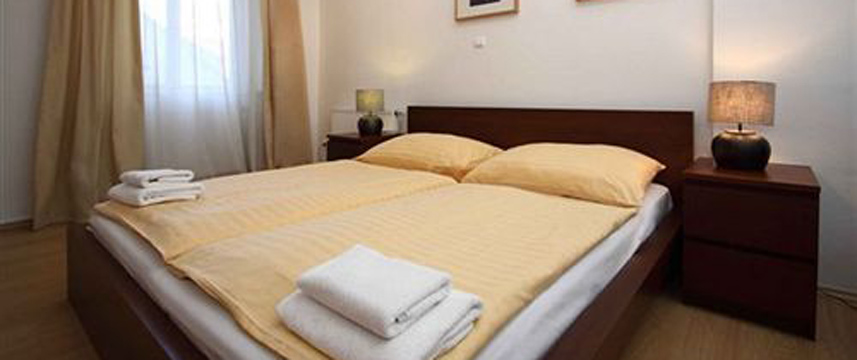 Theatre Residence Apartments - Double Bedroom