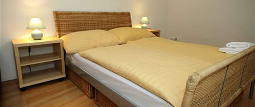 Theatre Residence Apartments - Guestroom