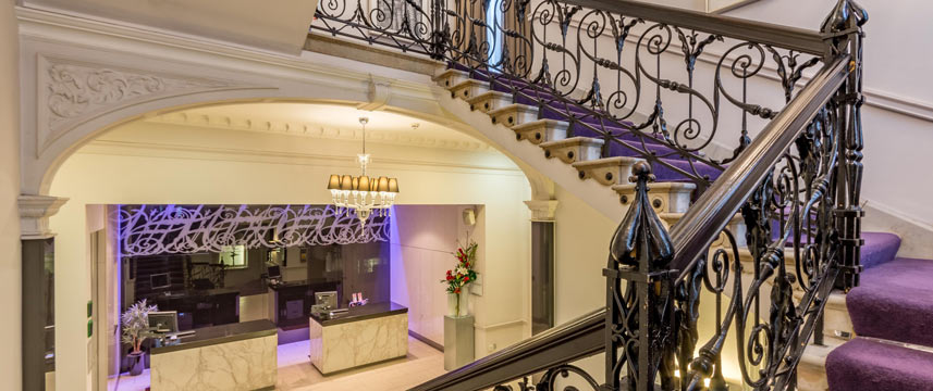 Thistle London Holborn - Stairway