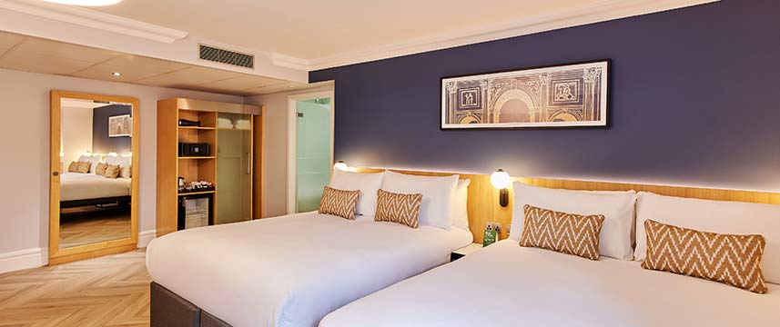 Thistle Park Lane Deluxe Family Room Beds