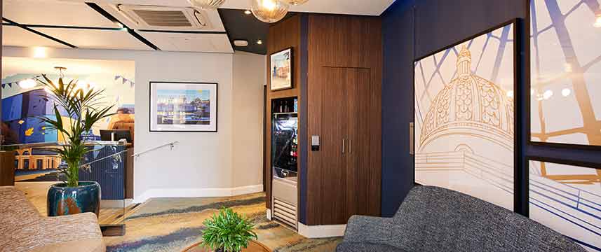 Thistle Piccadilly Lobby