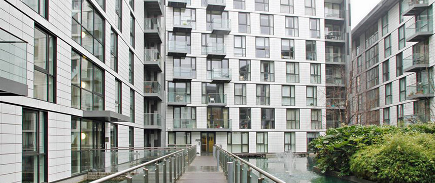 Times Square Apartments - Facade
