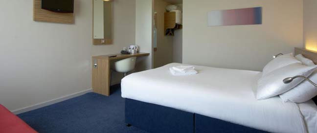 Travelodge Limerick Castletroy - Twin Room