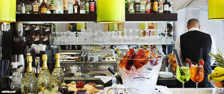 Twentyone Hotel - Bar