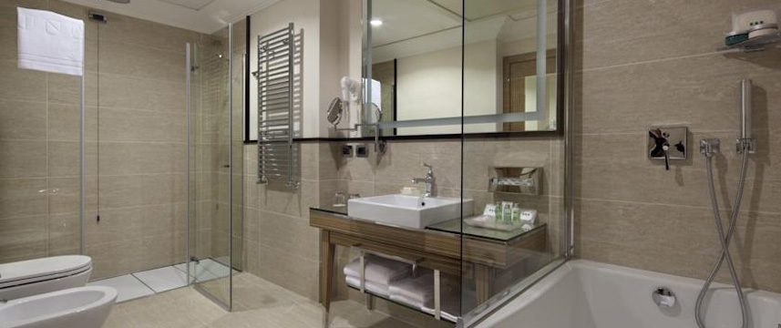 UNA Hotel Roma - Bathroom