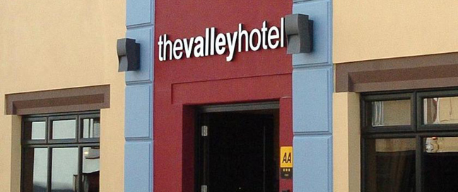Valley Hotel Exterior