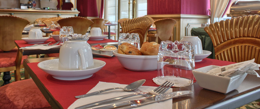 Villa Eugenie - Breakfast